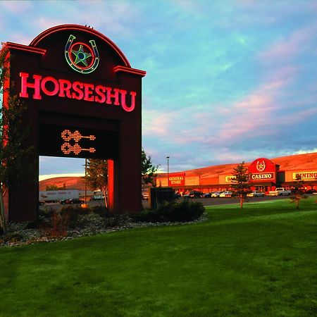 Horseshu Hotel & Casino Джакпот Екстериор снимка